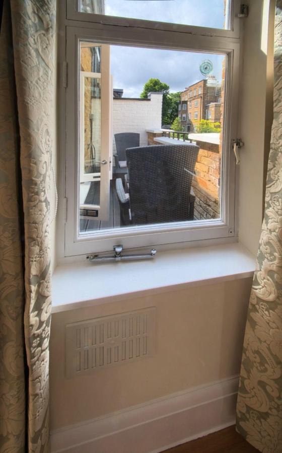 Serene Townhouse With Parking London Bagian luar foto